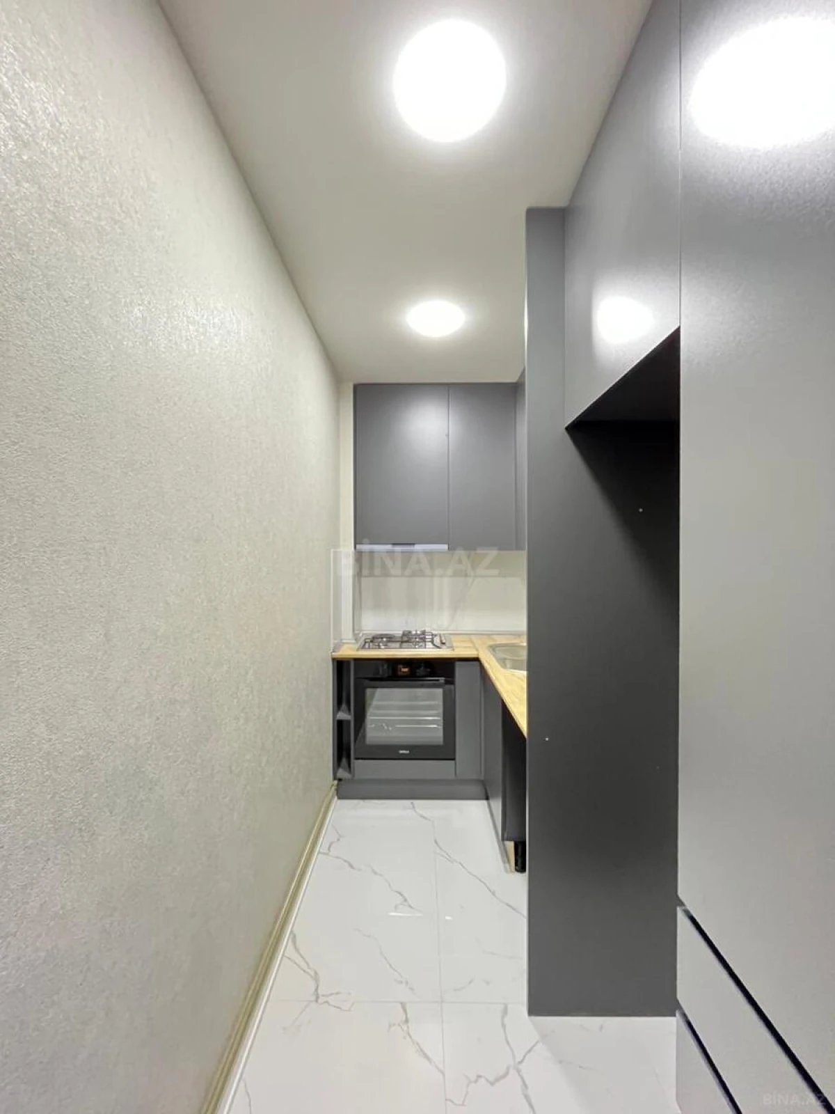 Satılır 2 otaqlı mənzil 70 m²