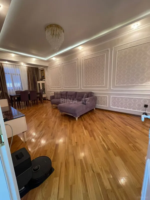 Satılır 2 otaqlı mənzil 105 m²