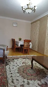 Satılır 3 otaqlı mənzil 125 m²