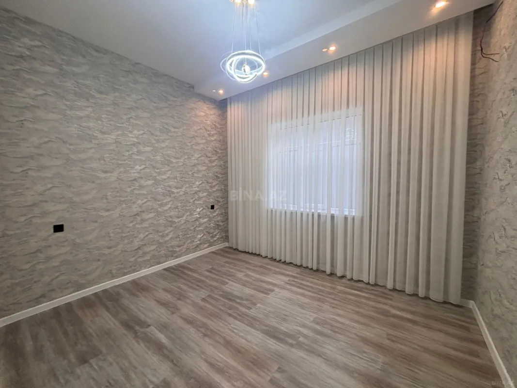 Satılır 4 otaqlı həyət evi 150 m²