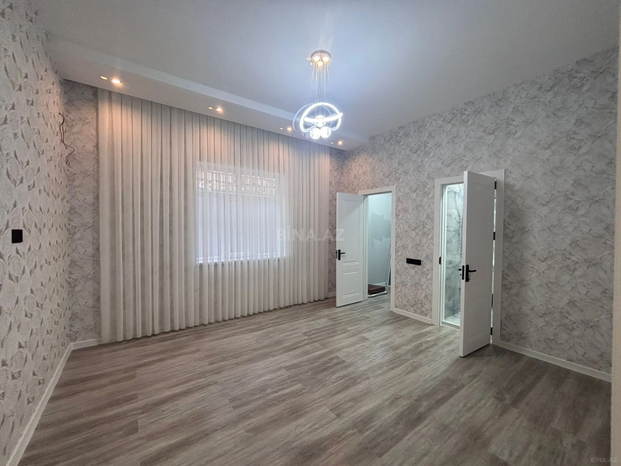 Satılır 4 otaqlı həyət evi 150 m²