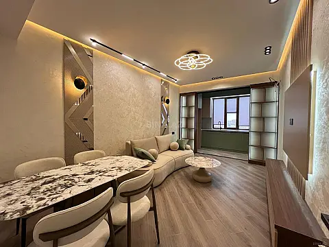 Satılır 2 otaqlı mənzil 67 m²