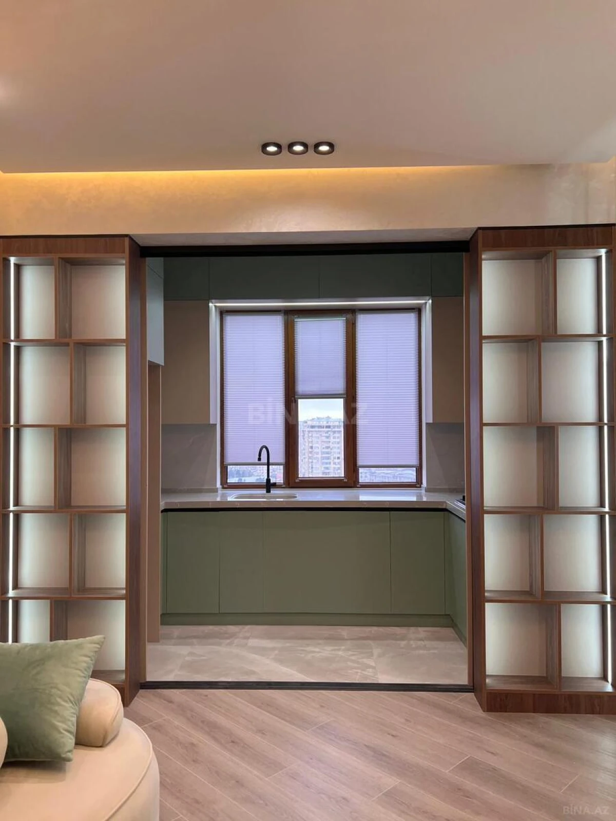 Satılır 2 otaqlı mənzil 67 m²