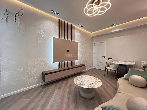 Satılır 2 otaqlı mənzil 67 m²