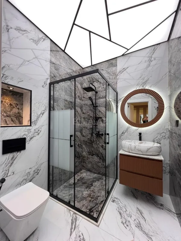 Satılır 2 otaqlı mənzil 67 m²