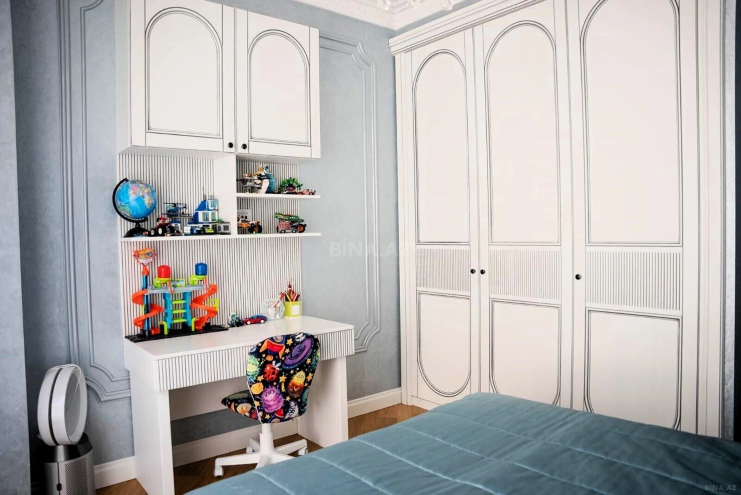 Satılır 5 otaqlı mənzil 228 m²