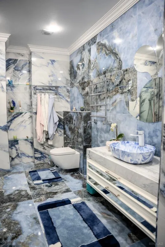 Satılır 5 otaqlı mənzil 228 m²