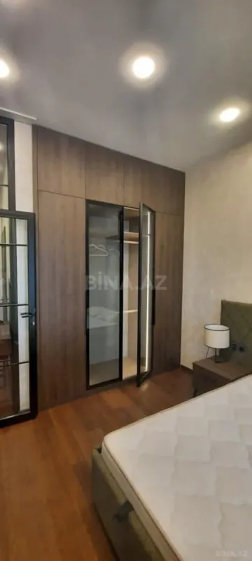 Kirayə verilir 2 otaqlı mənzil 65 m²