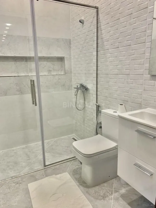 Kirayə verilir 2 otaqlı mənzil 65 m²