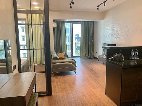 Kirayə verilir 2 otaqlı mənzil 65 m²