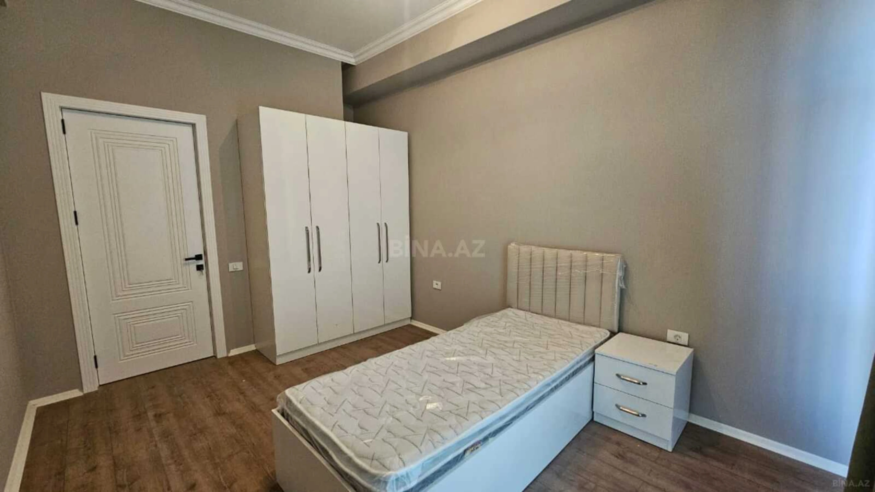 Kirayə verilir 3 otaqlı mənzil 110 m²