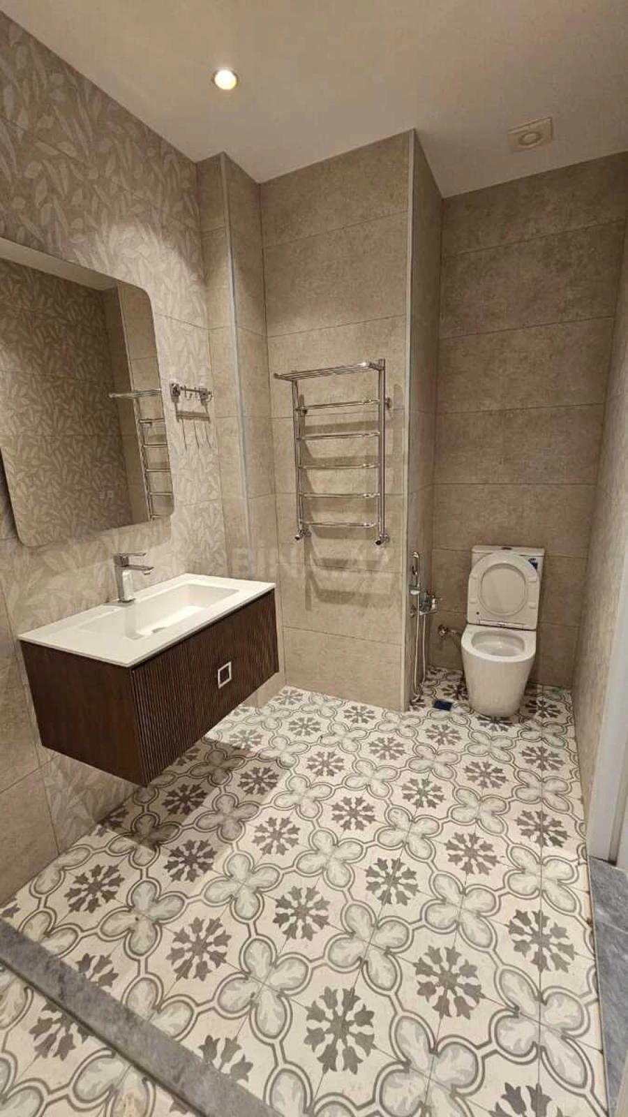 Kirayə verilir 3 otaqlı mənzil 110 m²