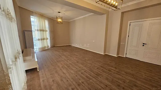 Kirayə verilir 3 otaqlı mənzil 110 m²