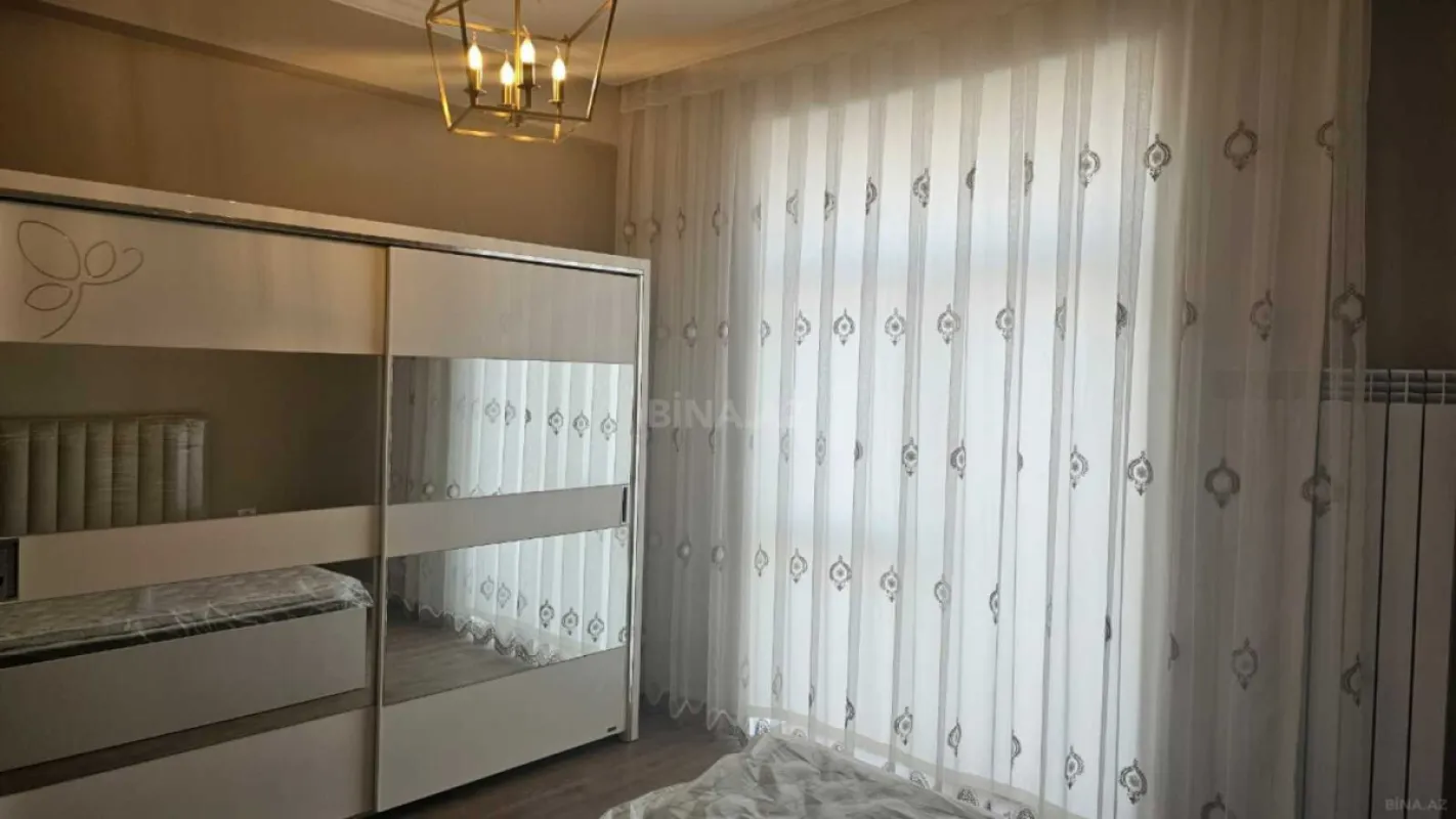Kirayə verilir 3 otaqlı mənzil 110 m²