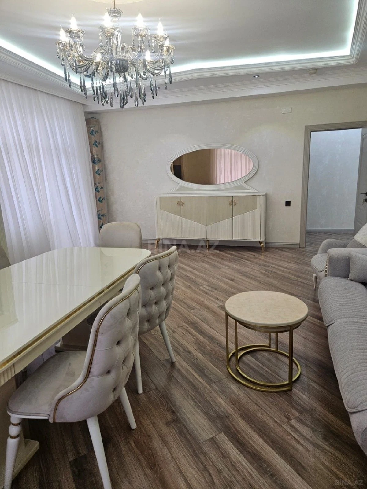 Kirayə verilir 3 otaqlı mənzil 150 m²