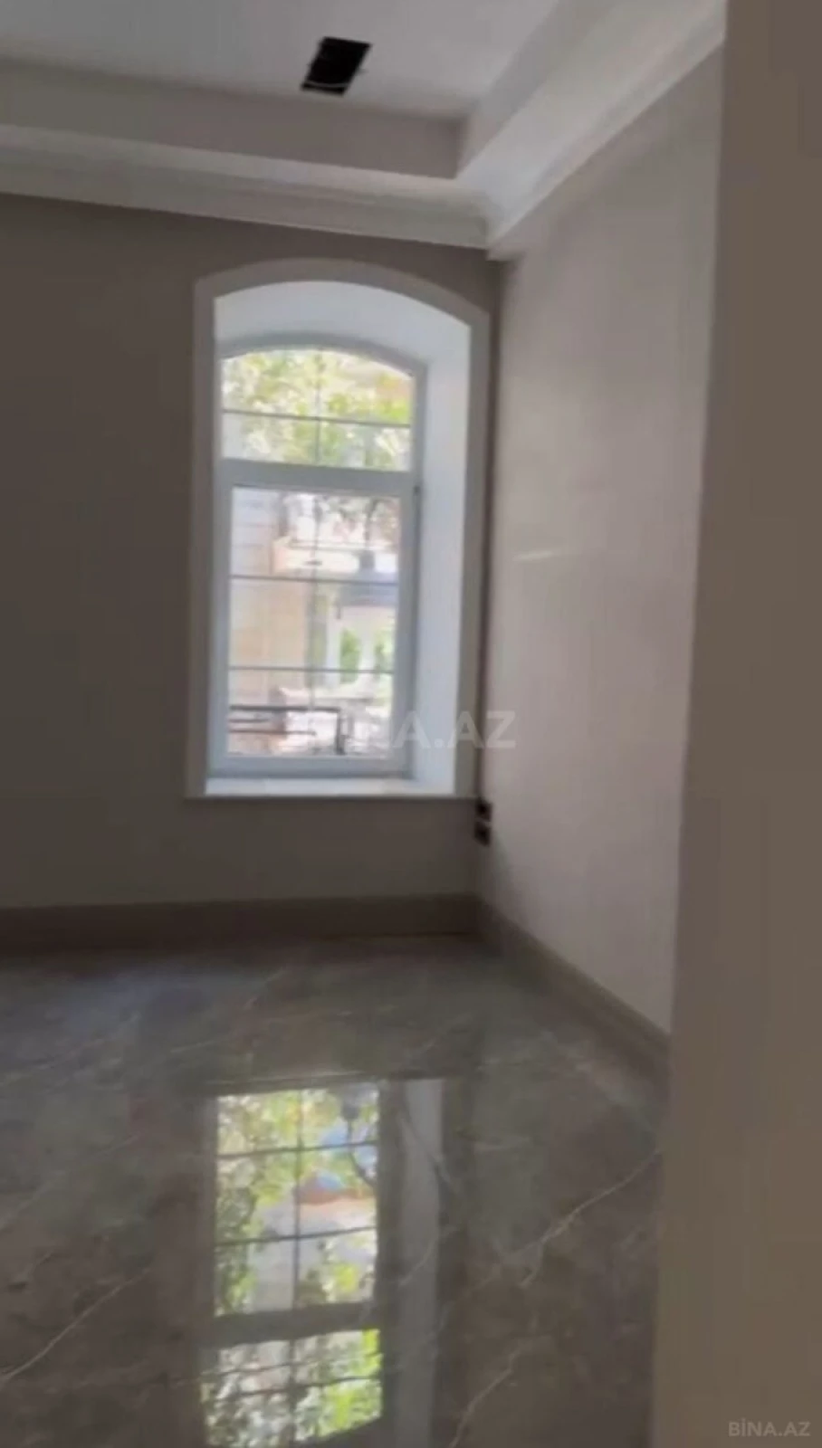 Kirayə verilir obyekt 290 m²