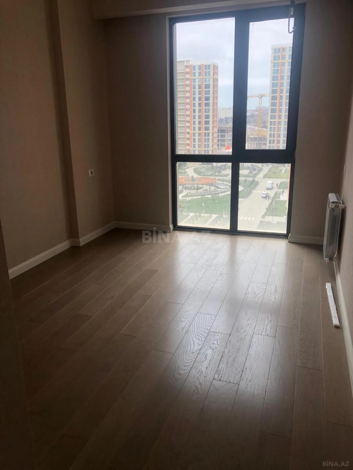 Kirayə verilir 2 otaqlı mənzil 80 m²