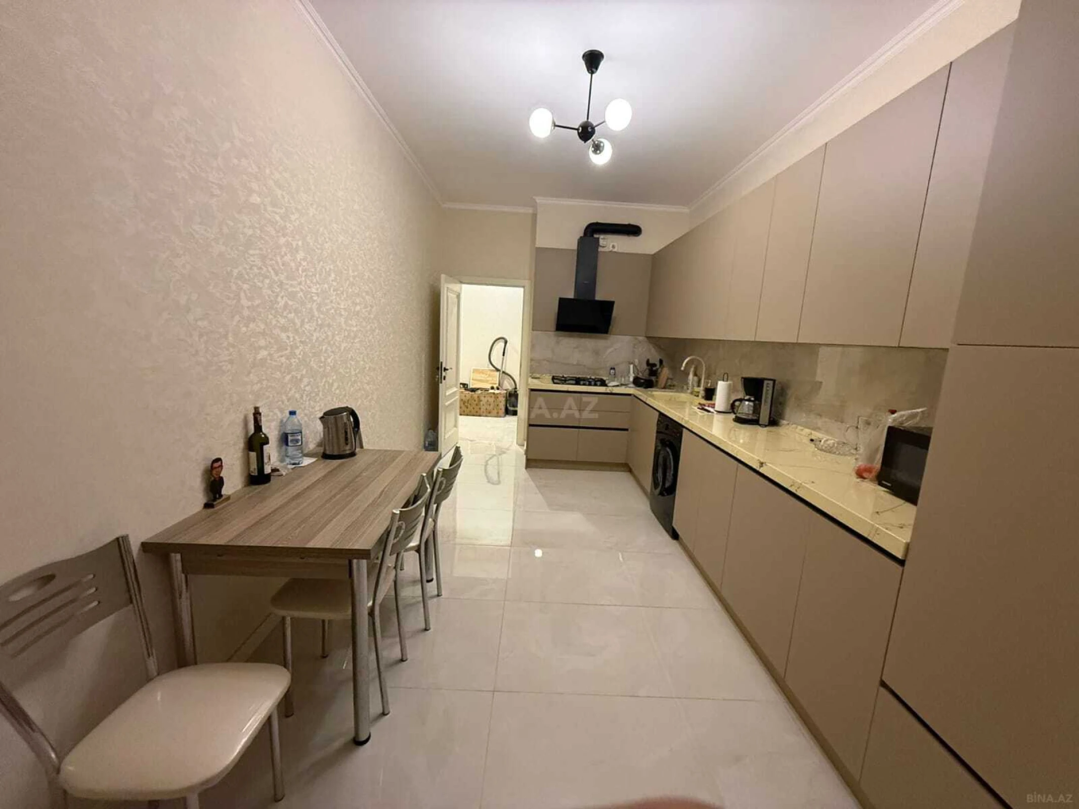 Kirayə verilir 2 otaqlı mənzil 85 m²