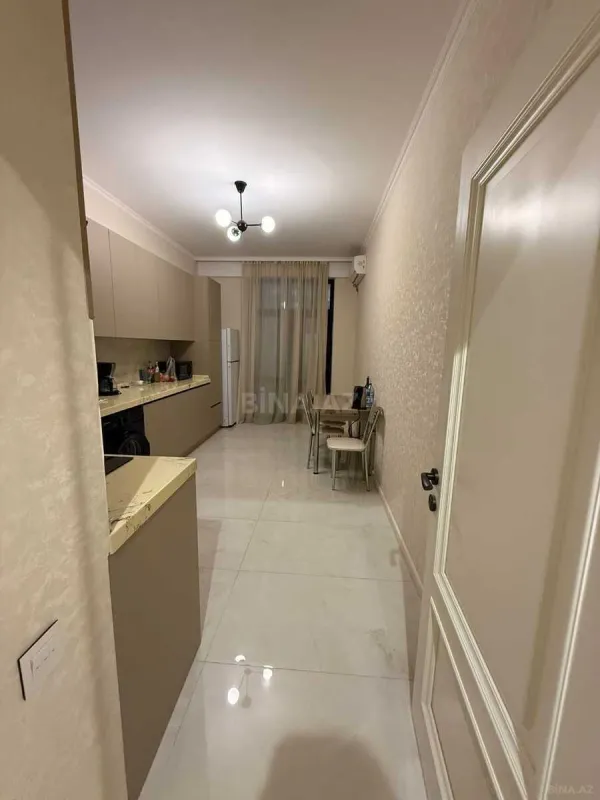 Kirayə verilir 2 otaqlı mənzil 85 m²