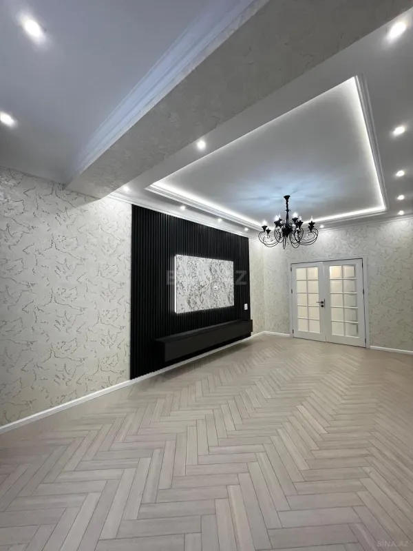 Satılır 4 otaqlı mənzil 133 m²