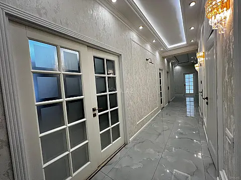 Satılır 4 otaqlı mənzil 133 m²