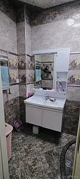 Satılır 3 otaqlı mənzil 92 m²