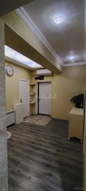 Satılır 3 otaqlı mənzil 92 m²