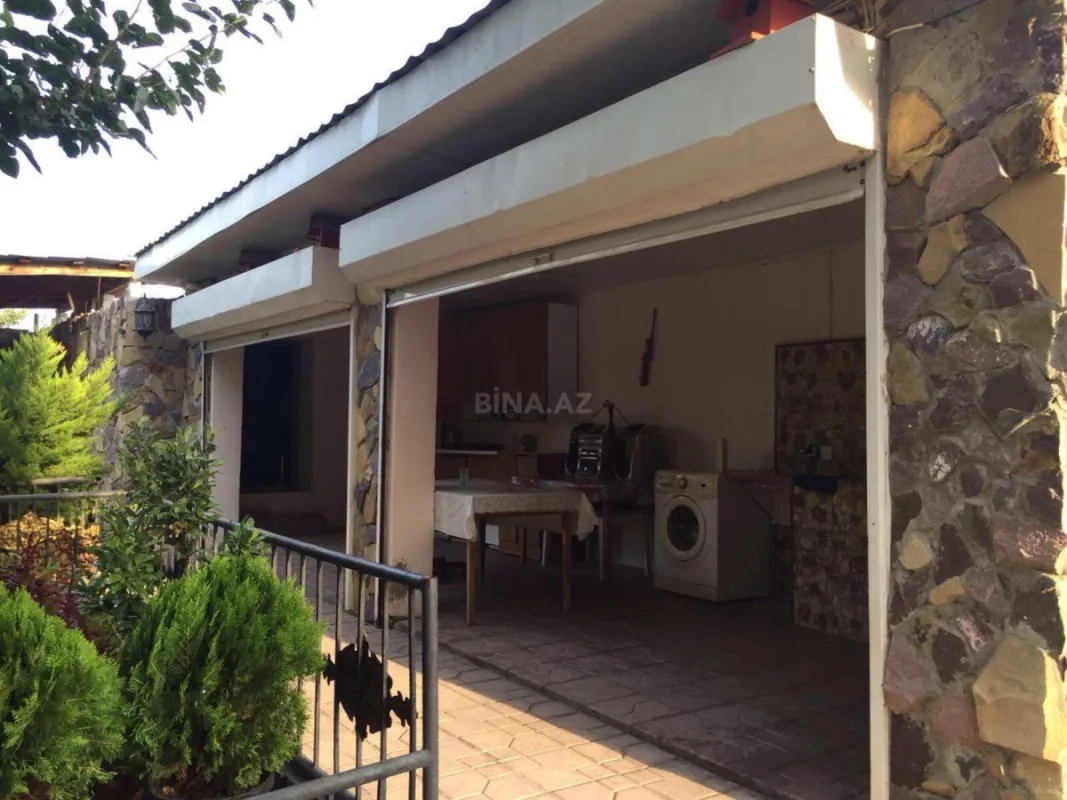 Satılır 7 otaqlı həyət evi 500 m²