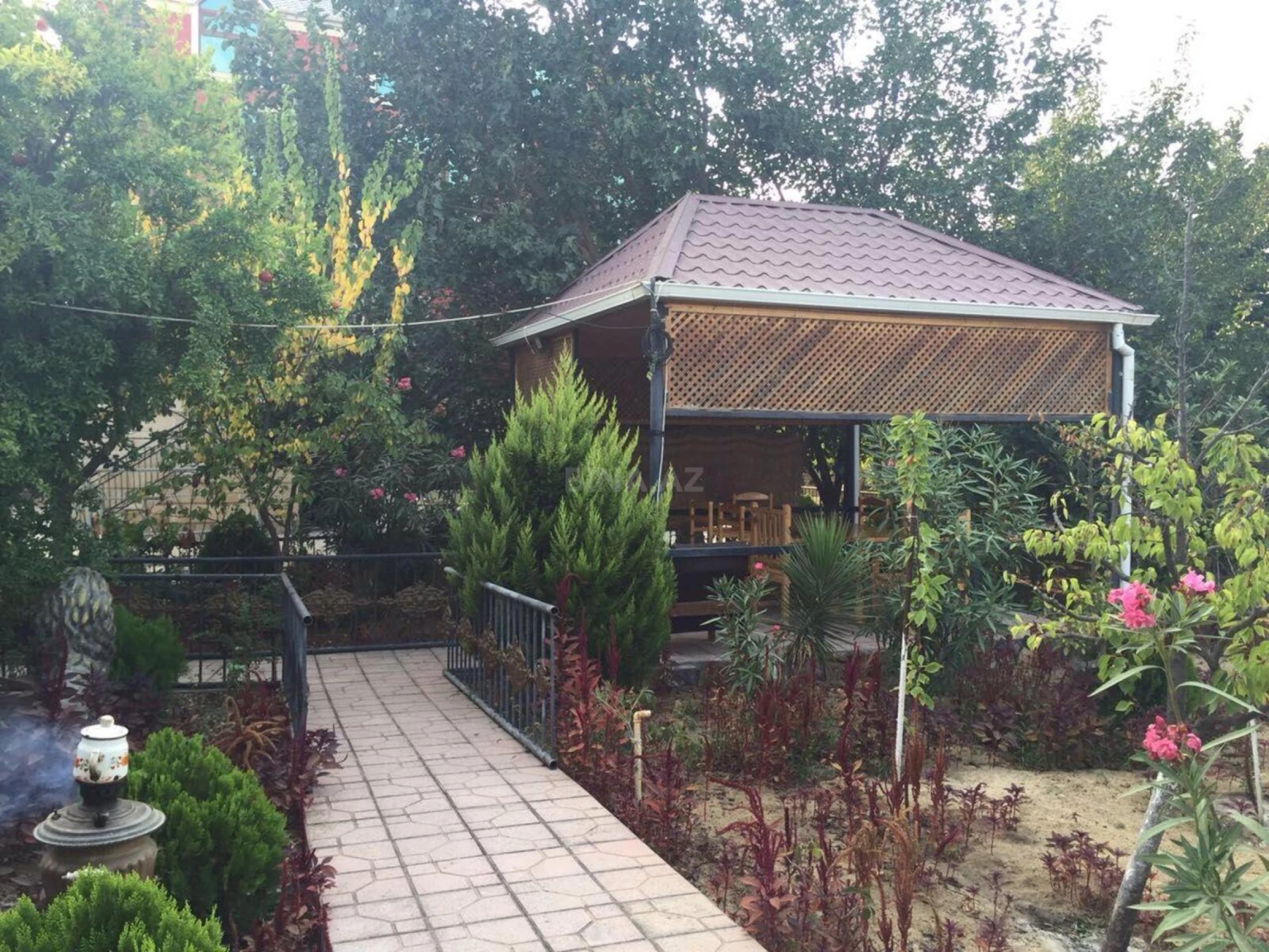 Satılır 7 otaqlı həyət evi 500 m²