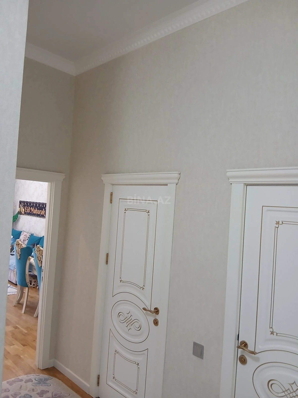 Satılır 4 otaqlı mənzil 105 m²