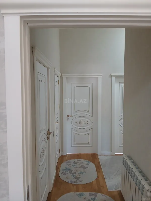 Satılır 4 otaqlı mənzil 105 m²