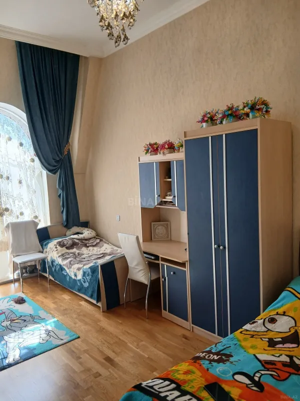 Satılır 4 otaqlı mənzil 105 m²