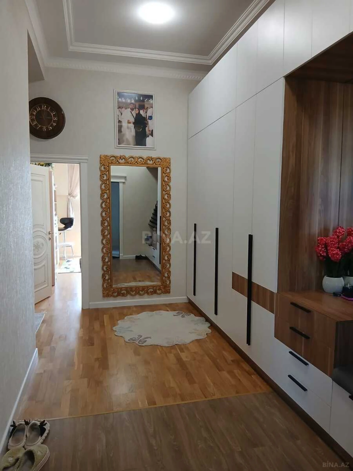 Satılır 4 otaqlı mənzil 105 m²