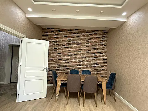 Kirayə verilir 3 otaqlı mənzil 95 m²