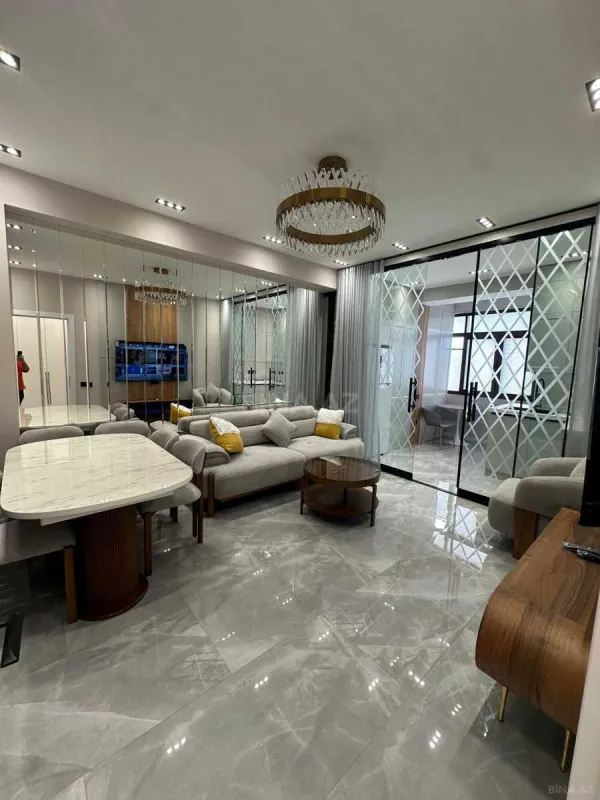 Satılır 3 otaqlı mənzil 110 m²