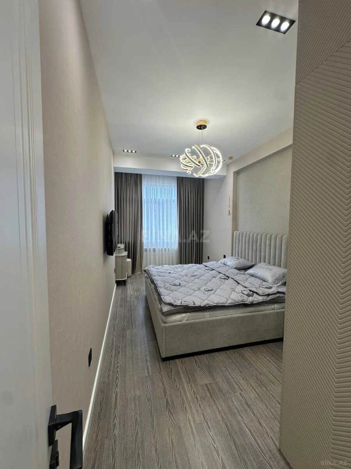 Satılır 3 otaqlı mənzil 110 m²