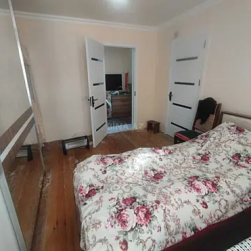 Satılır 1 otaqlı həyət evi 32 m²