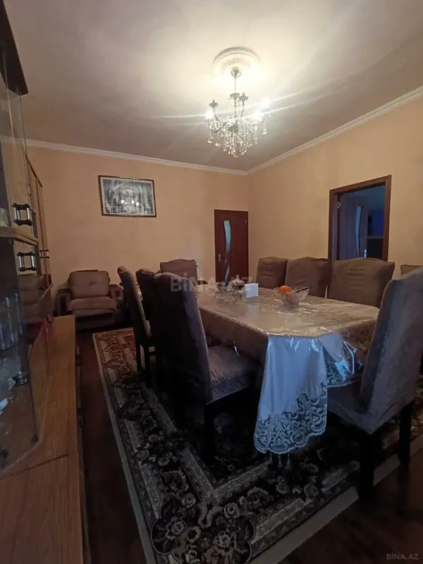 Satılır 4 otaqlı həyət evi 155 m²