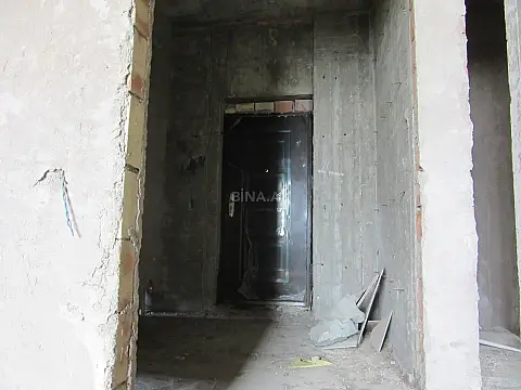 Satılır 2 otaqlı mənzil 79 m²