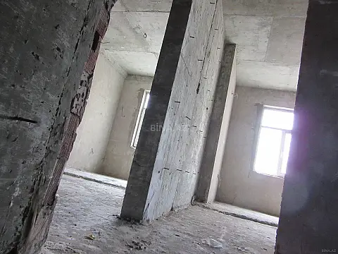 Satılır 2 otaqlı mənzil 79 m²