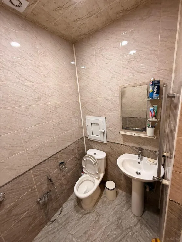 Satılır 2 otaqlı mənzil 62 m²
