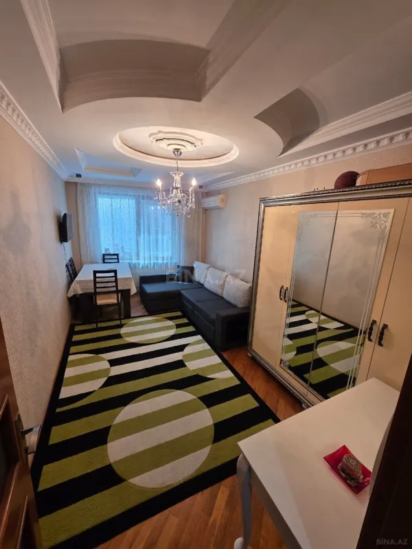 Satılır 2 otaqlı mənzil 52 m²