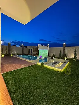 Kirayə verilir 5 otaqlı həyət evi 400 m²