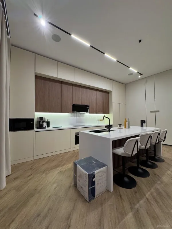 Kirayə verilir 5 otaqlı həyət evi 400 m²