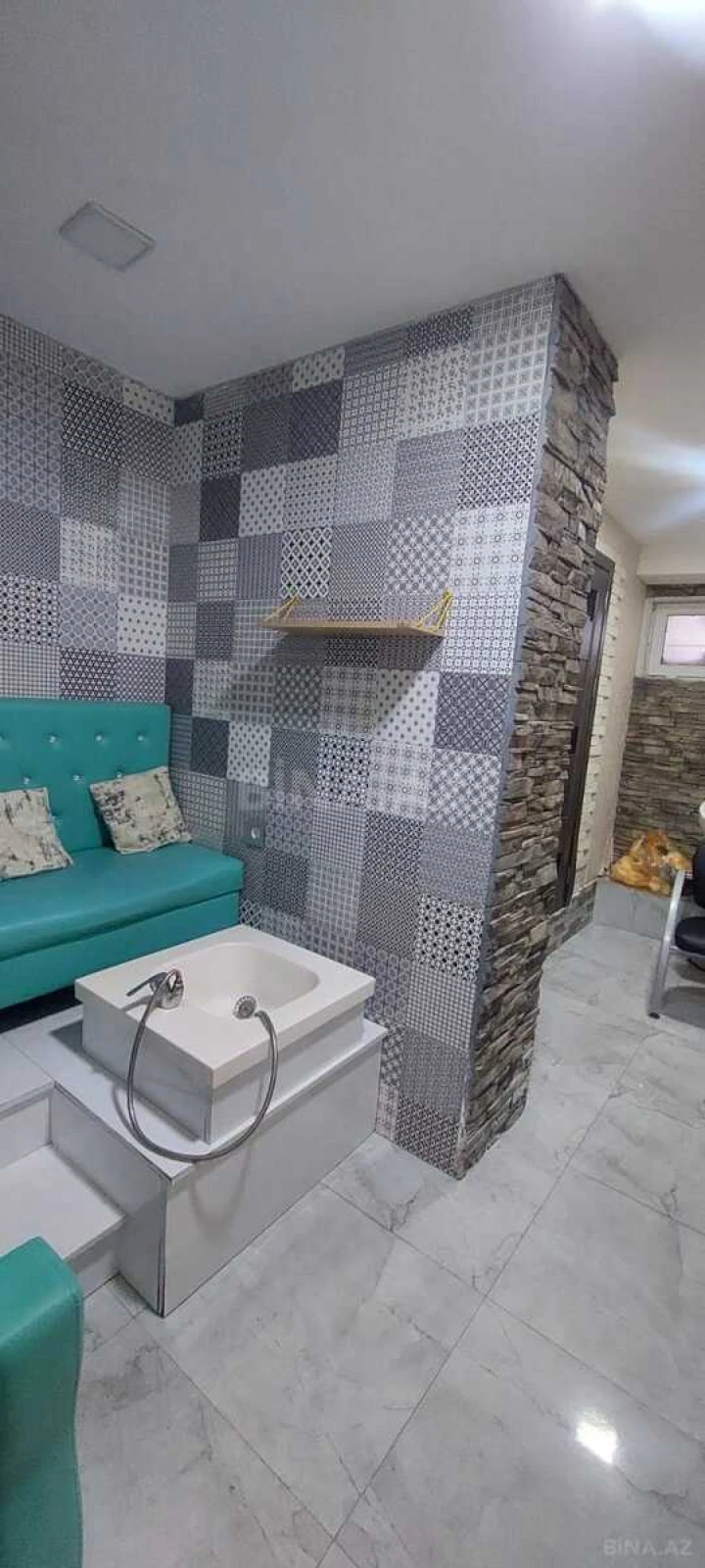 Satılır obyekt 75 m²