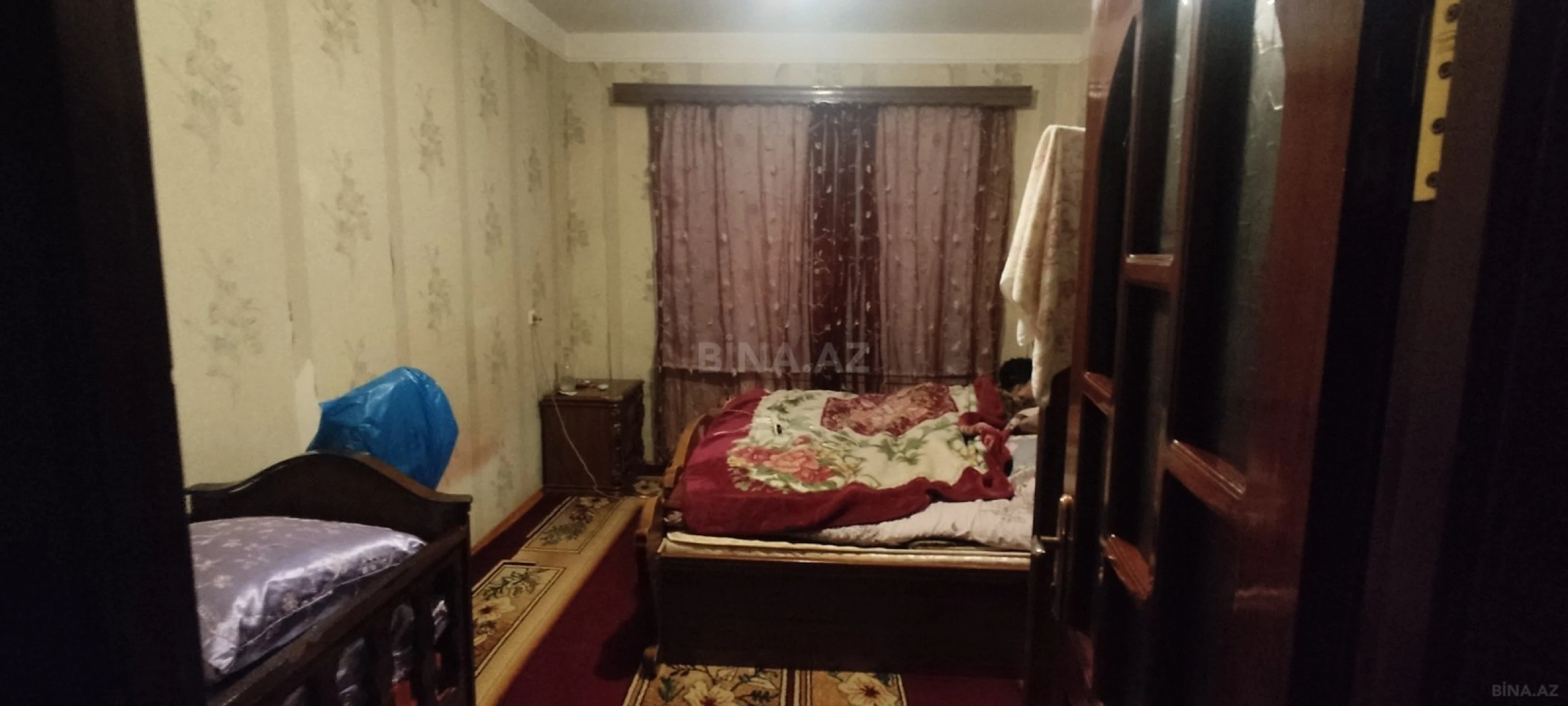 Satılır 5 otaqlı mənzil 100 m²