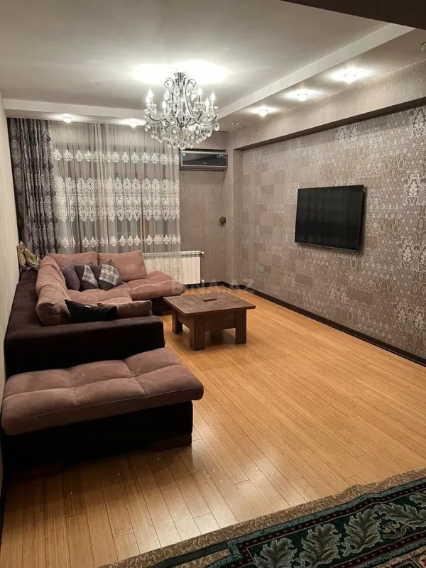 Kirayə verilir 3 otaqlı mənzil 125 m²