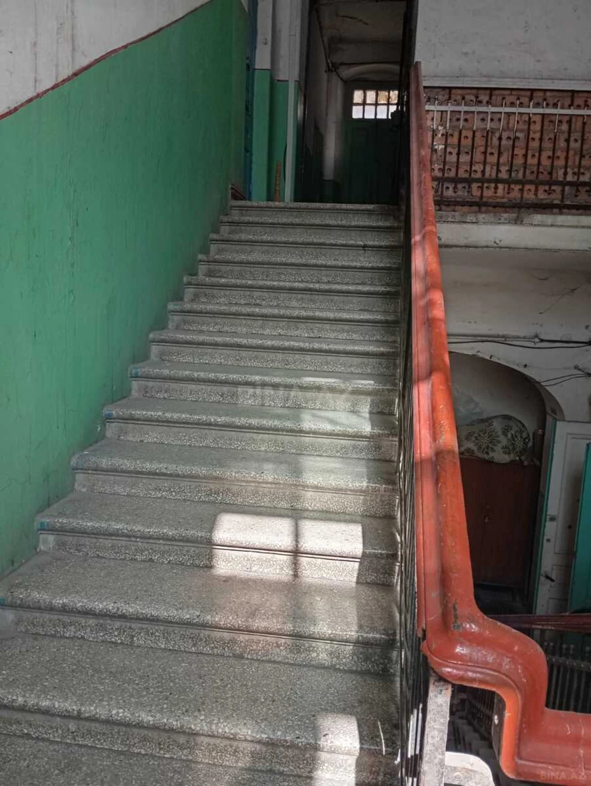 Satılır 1 otaqlı mənzil 49 m²