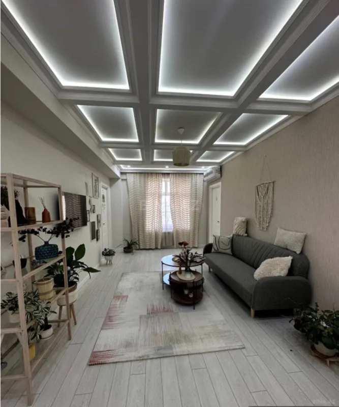 Kirayə verilir 3 otaqlı mənzil 100 m²
