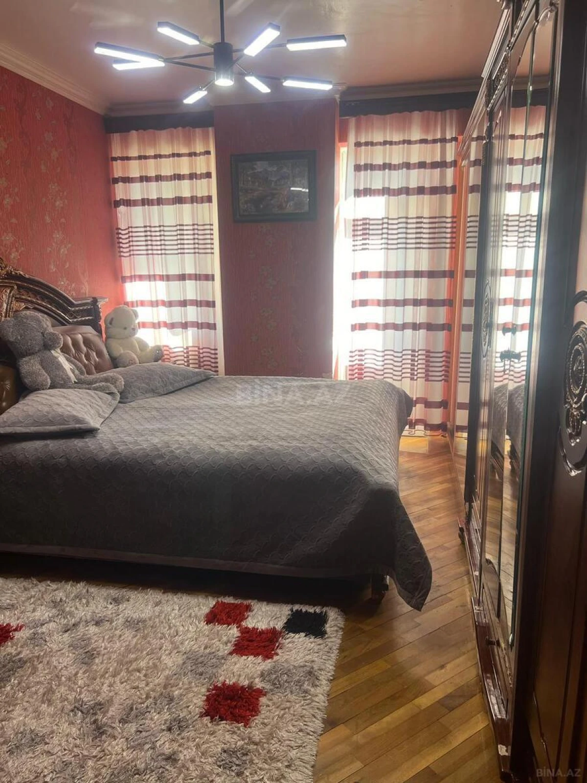 Satılır 2 otaqlı mənzil 67 m²